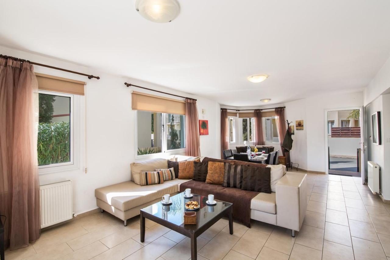 Nancy Villas โปรทาราส ภายนอก รูปภาพ