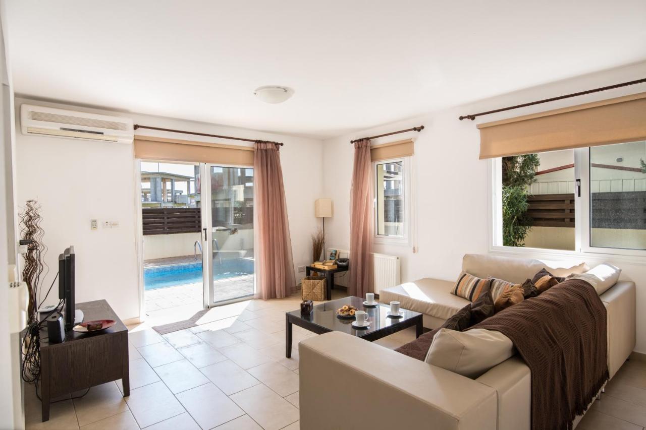 Nancy Villas โปรทาราส ภายนอก รูปภาพ